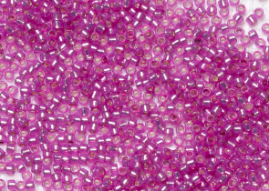 Бисер Япония круглый 15/0 10г 2107 молочный ярко-розовый, серебряная линия внутри